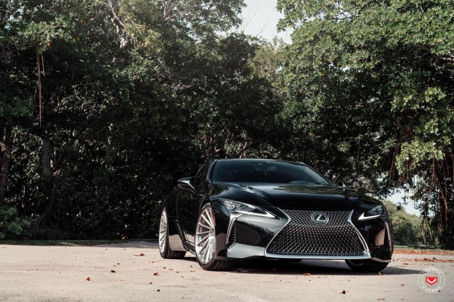  Lexus LC500 Obsidian on Vossen Wheels (VPS-305T) 2019 года  (фото 7 из 18)